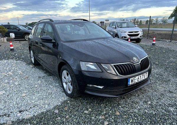 Skoda Octavia cena 54900 przebieg: 138800, rok produkcji 2019 z Wojkowice małe 121